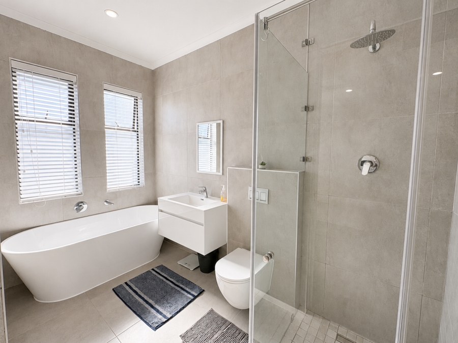 4 Bedroom Property for Sale in Sandown Western Cape